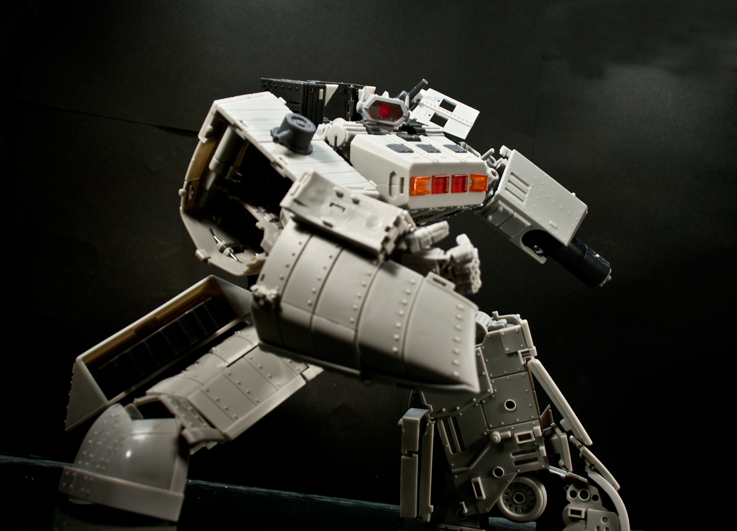 Mastermind Creations KM-03 Cyclops Prototype Review Mastermind Creations KM-03 Cyclops Prototype Review